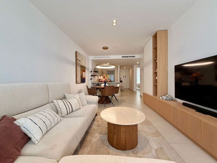 Apartment | Resale in Elviria in Elviria, Costa del Sol - Photo 4