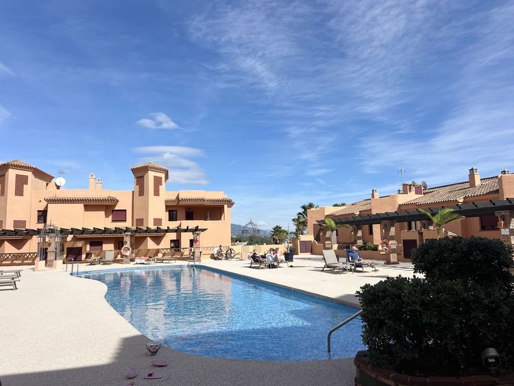 listing card gallery