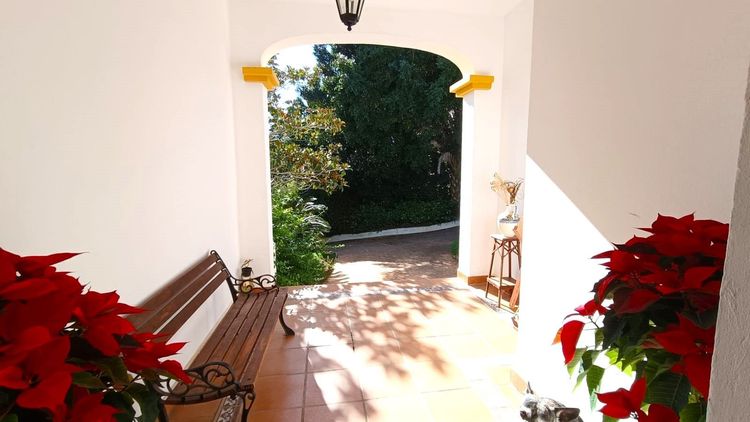 House | Resale in San Roque in San Roque, Costa del Sol - Photo 4