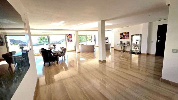 Apartment | Resale in Benahavís - Development photo 1