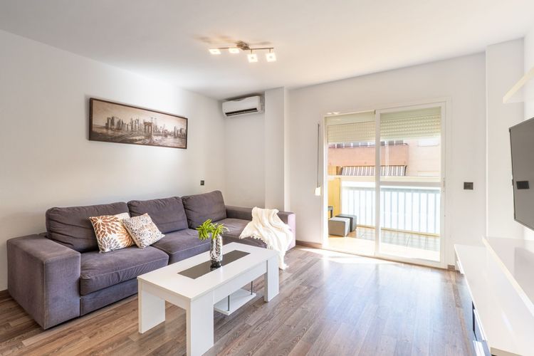 Apartment | Resale in Las Lagunas in Las Lagunas, Costa del Sol - Photo 5