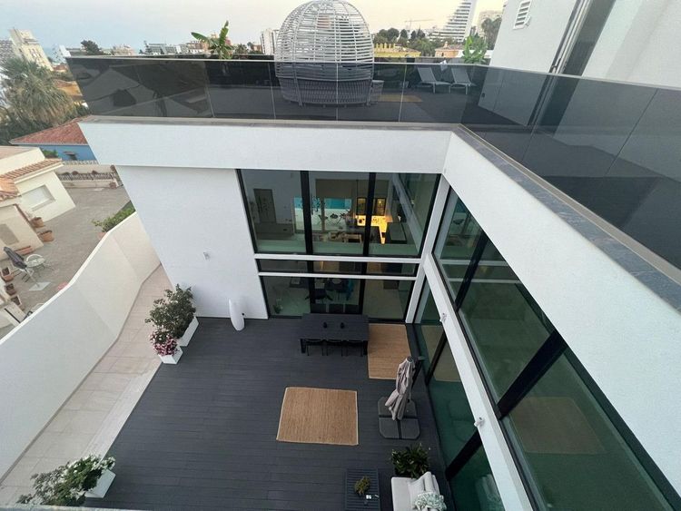 House | Resale in Benalmadena Costa in Benalmadena Costa, Costa del Sol - Photo 3