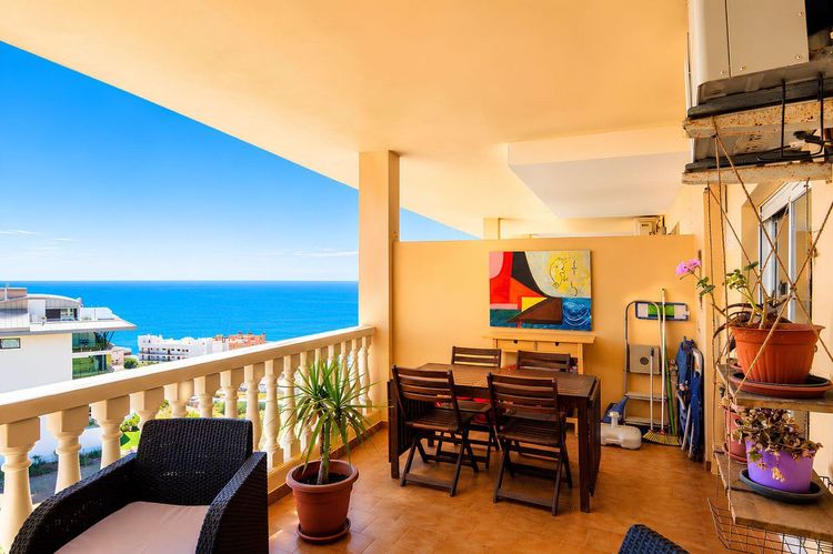 Apartment | Resale in Fuengirola in Fuengirola Others, Costa del Sol - Photo 4