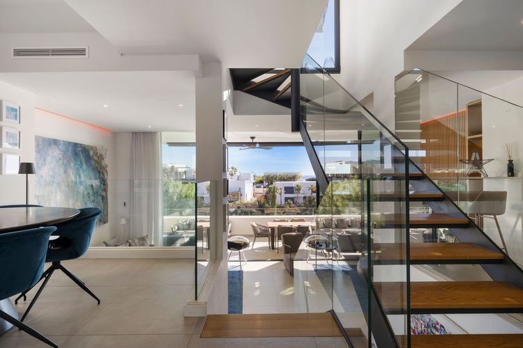 House | Resale in Cabopino in Cabopino, Costa del Sol - Photo 5