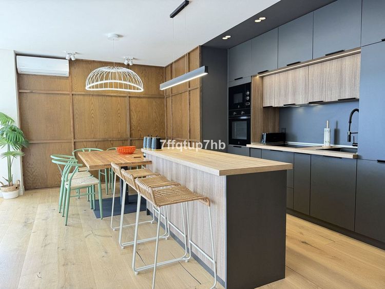 Penthouse | Resale in Estepona in Estepona, Costa del Sol - Photo 3