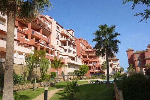Apartment in La Duquesa — La Duquesa, Costa del Sol