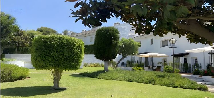 House | Resale in Estepona - Development photo 1