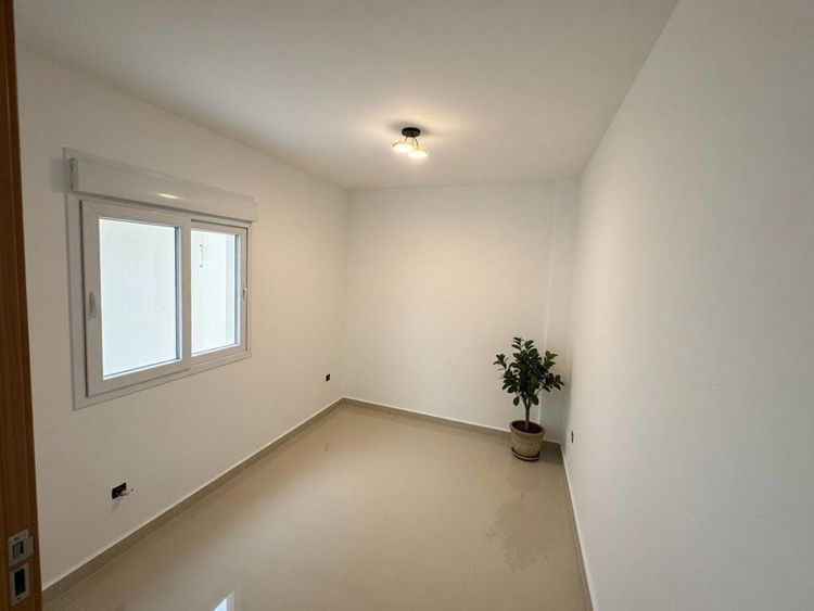 Apartment | Resale in Playa Del Cura in Playa del Cura, Costa Blanca - Photo 2