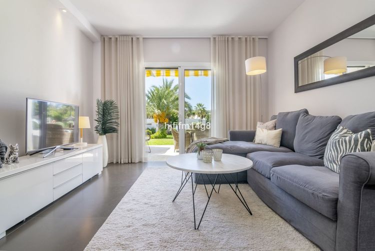 Apartment | Resale in Nueva Andalucía - Development photo 1