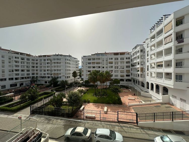 Apartment | Resale in Marbella in Marbella Others, Costa del Sol - Photo 3
