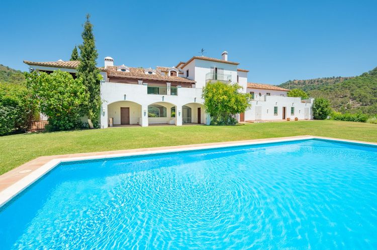 House | Resale in Estepona - Development photo 1