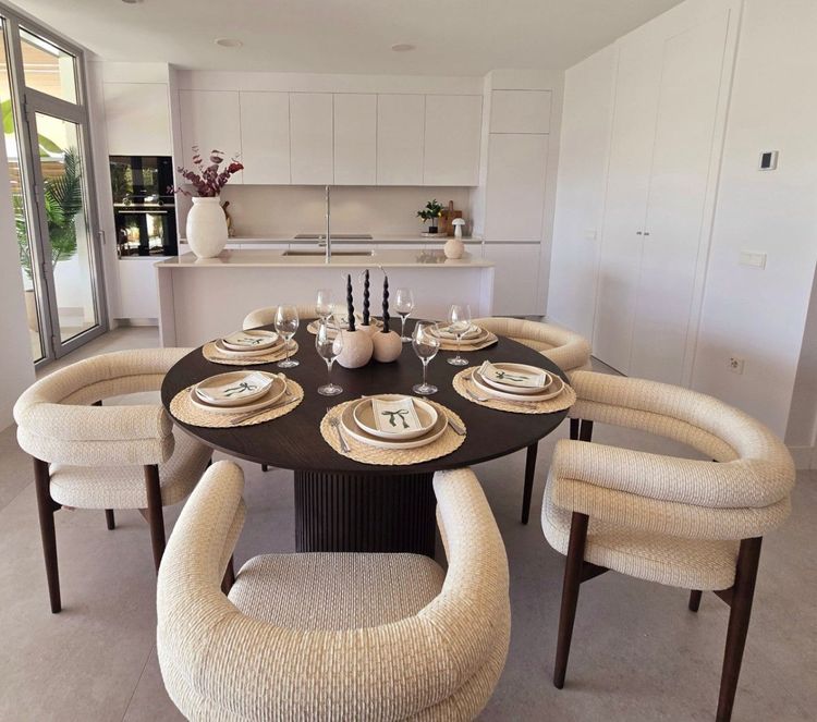 Apartment | Resale in Marbella in Marbella Others, Costa del Sol - Photo 4