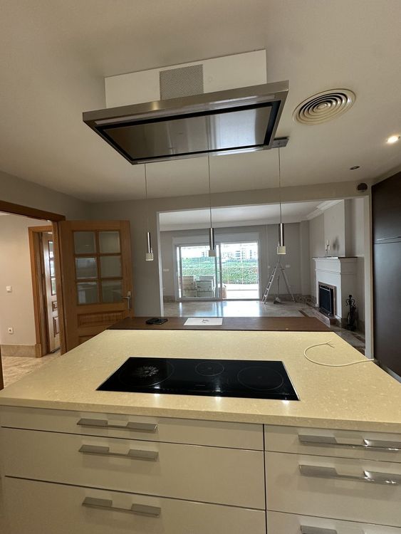House | Resale in Santa Clara in Santa Clara, Costa del Sol - Photo 4