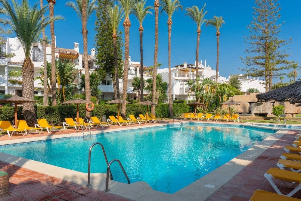 Penthouse | Resale in Cortijo Blanco in Cortijo Blanco, Costa del Sol - Main property photo