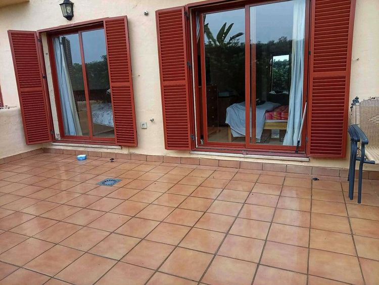House | Resale in La Duquesa in La Duquesa, Costa del Sol - Photo 5