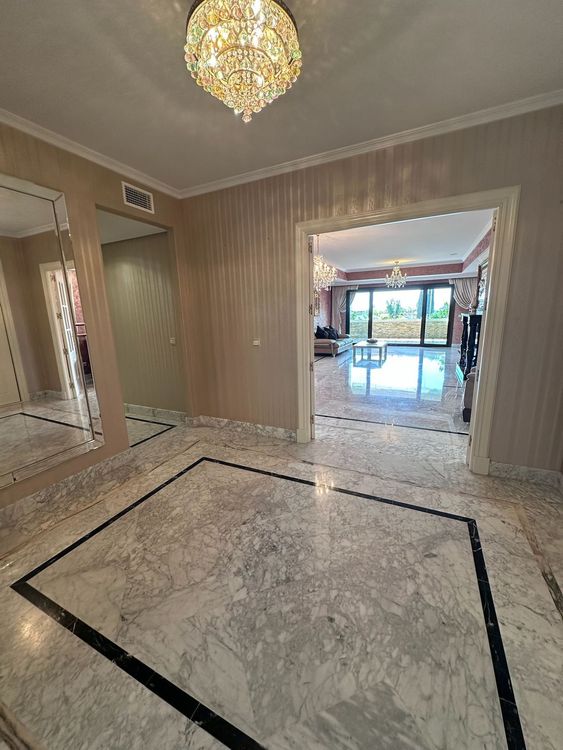 Apartment | Resale in The Golden Mile in The Golden Mile, Costa del Sol - Photo 4