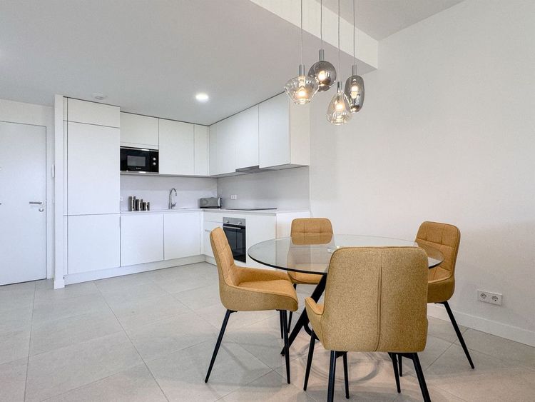 Apartment | Resale in Calanova Golf in Calanova Golf, Costa del Sol - Photo 5