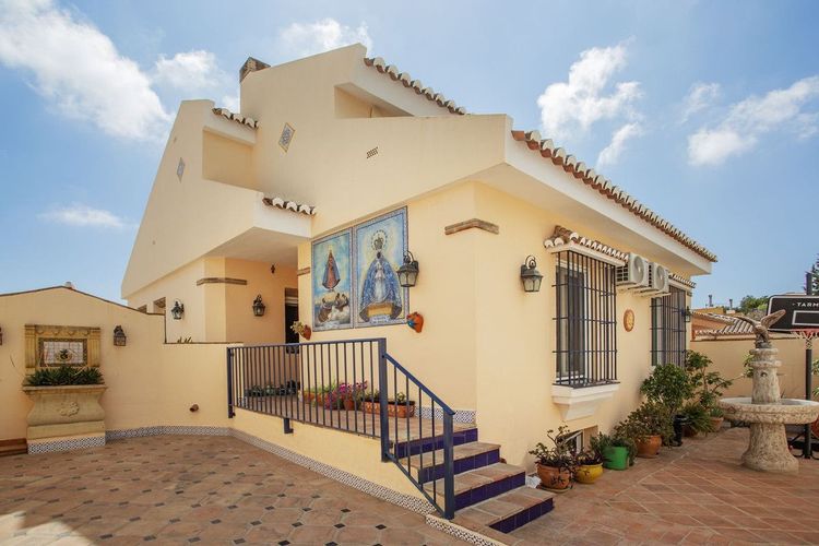 House | Resale in Benalmadena in Benalmadena Others, Costa del Sol - Photo 3
