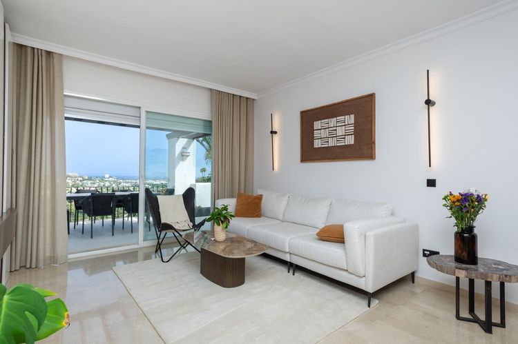 Penthouse | Resale in La Quinta in La Quinta, Costa del Sol - Photo 2