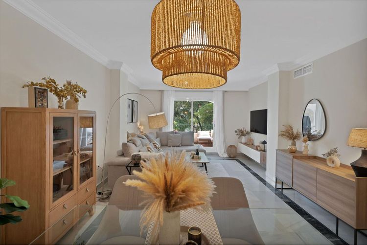 Apartment | Resale in Marbella in Marbella Others, Costa del Sol - Photo 3