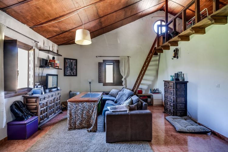 House | Resale in Monda in Monda, Costa del Sol - Photo 4