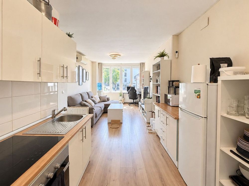 Apartment | Resale in Benalmadena Costa in Benalmadena Costa, Costa del Sol - Main property photo