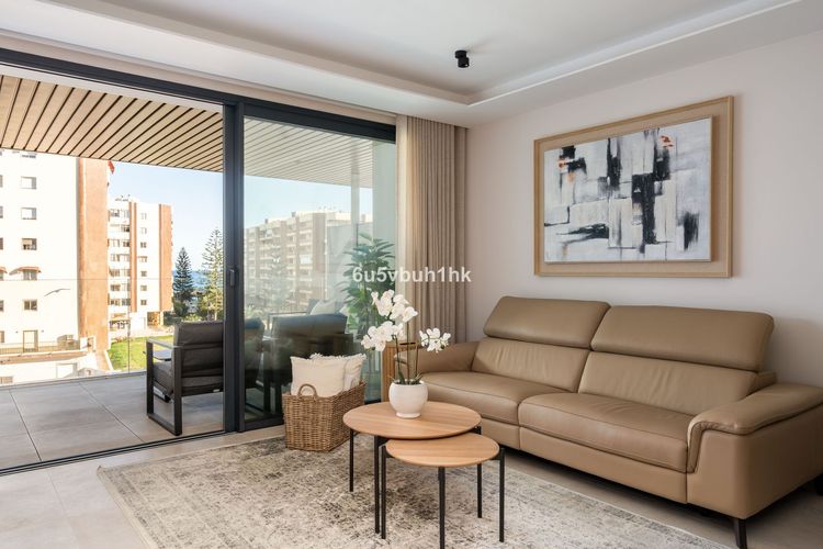 Apartment | Resale in Fuengirola in Fuengirola Others, Costa del Sol - Photo 4