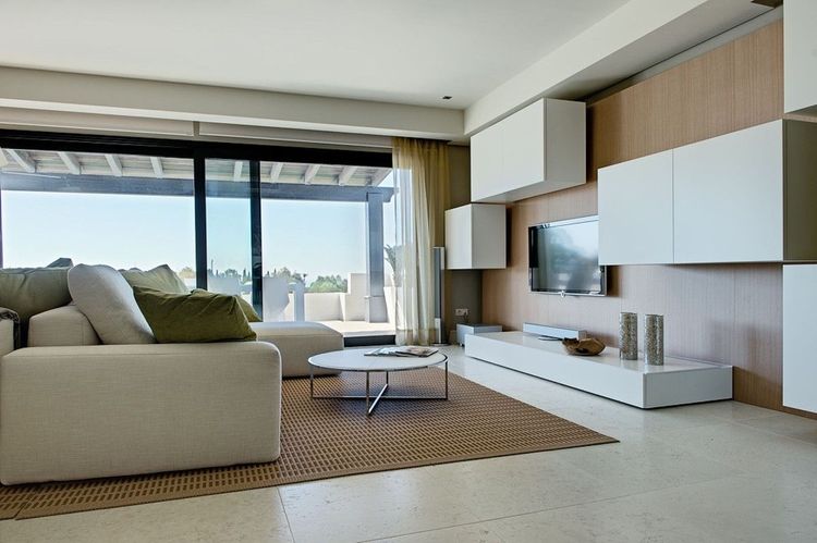 House | Resale in The Golden Mile in The Golden Mile, Costa del Sol - Photo 2