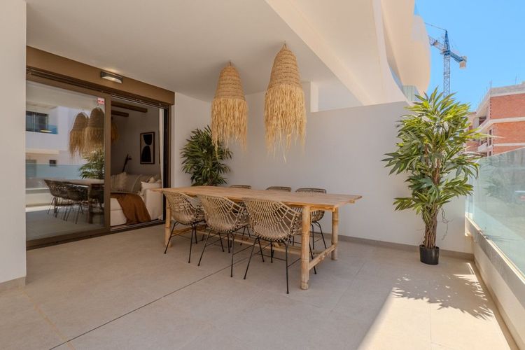Apartment | Resale in Playa Flamenca in Playa Flamenca, Costa Blanca - Photo 4