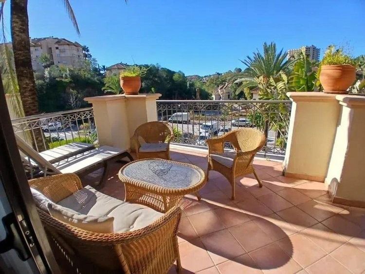 Apartment | Resale in Río Real in Río Real, Costa del Sol - Photo 2