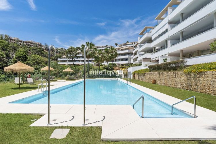 Apartment | Resale in Benahavís in Benahavís Others, Costa del Sol - Photo 3