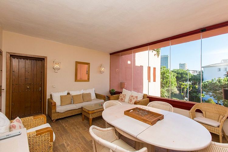 Apartment in Marbella in Marbella Others, Marbella, Costa del Sol - Photo 2