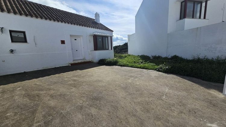 House | Resale in Doña Julia in Doña Julia, Costa del Sol - Photo 3