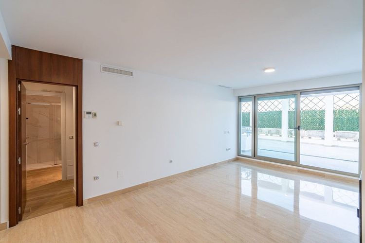 Apartment | Resale in La Cala de Mijas in La Cala de Mijas, Costa del Sol - Photo 4