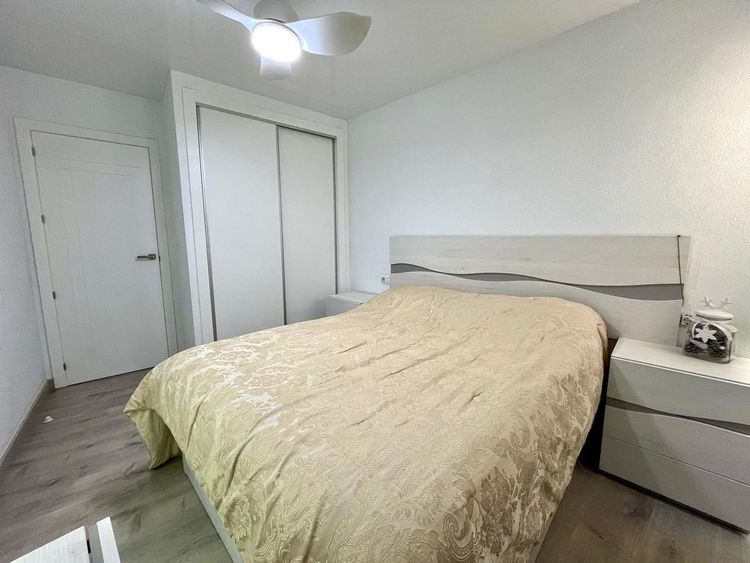 Apartment | Resale in Torrevieja in Torrevieja, Costa Blanca - Photo 4
