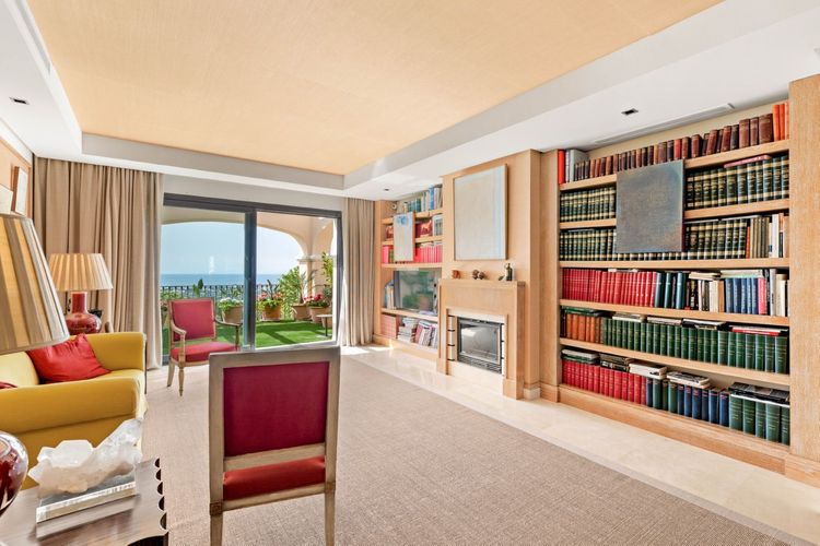 Penthouse | Resale in La Quinta in La Quinta, Costa del Sol - Photo 5