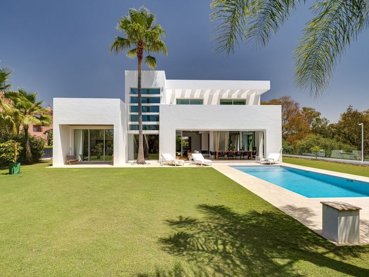 House | Resale in Guadalmina Baja - Development photo 1