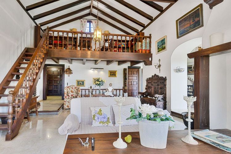 House | Resale in Mijas in Mijas Others, Costa del Sol - Photo 4