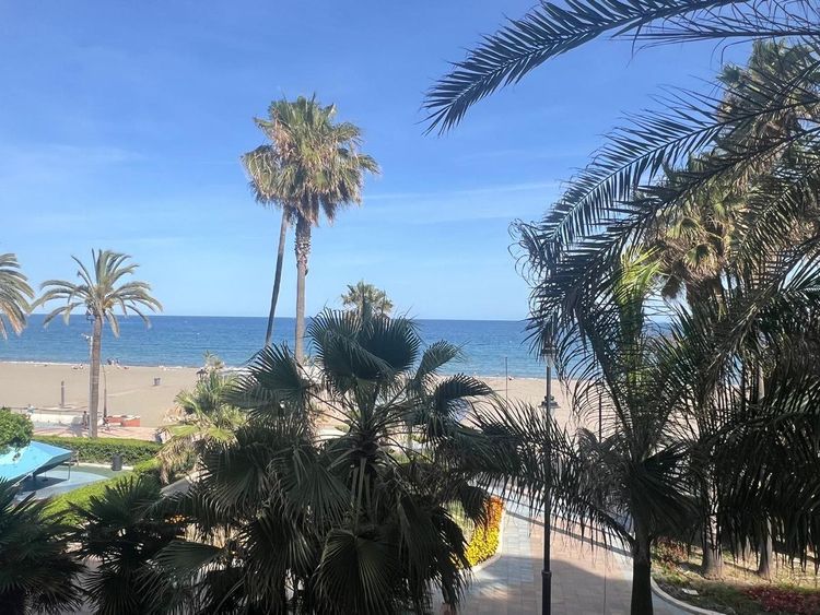 Apartment | Resale in Estepona in Estepona, Costa del Sol - Photo 3