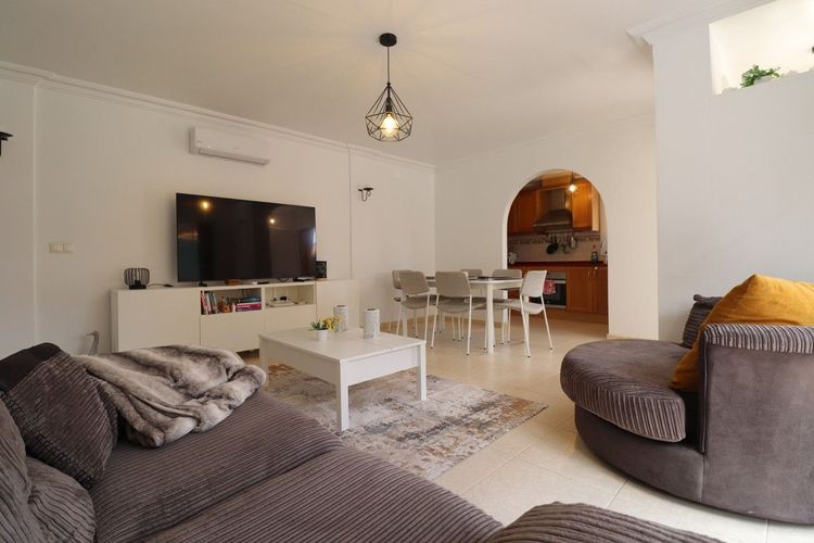House | Resale in Los Montesinos in Los Montesinos, Costa Blanca - Photo 5