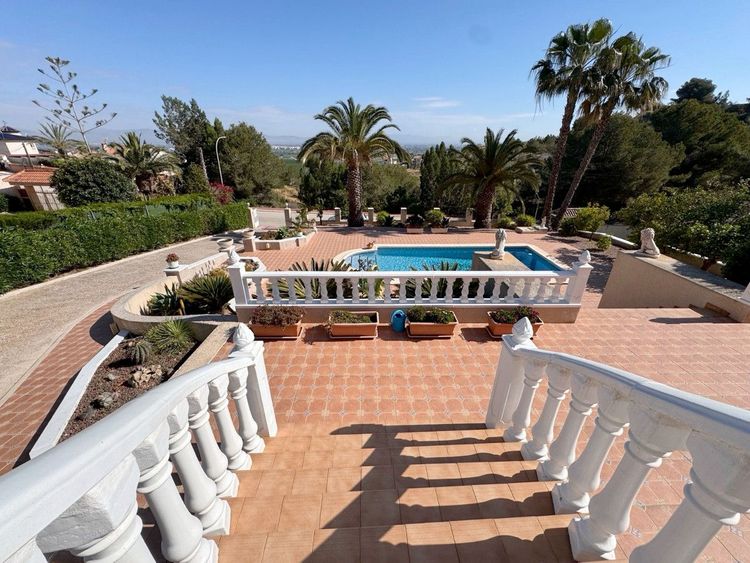 House | Resale in Algorfa in Algorfa, Costa Blanca - Photo 4