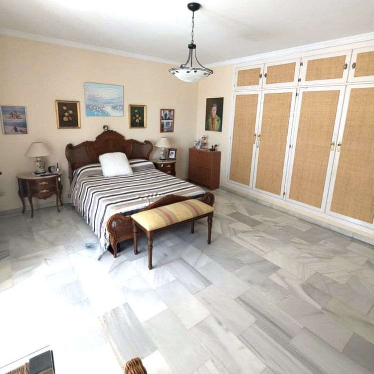 Apartment | Resale in Estepona in Estepona, Costa del Sol - Photo 5