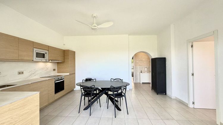 Apartment | Resale in Calahonda in Calahonda, Costa del Sol - Photo 5