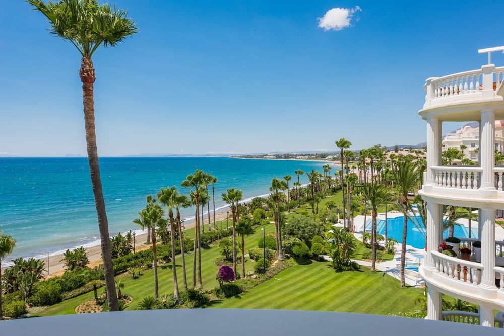 Apartment | Resale in New Golden Mile in New Golden Mile, Costa del Sol - Main property photo