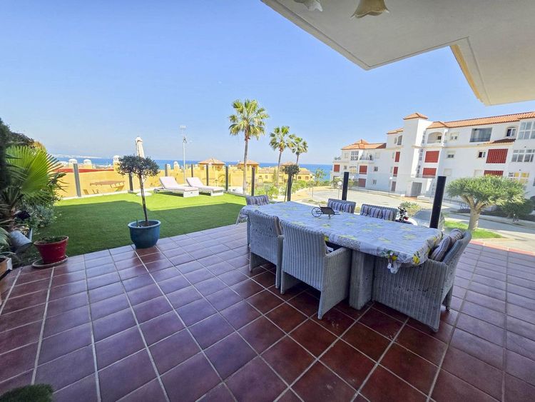 Apartment | Resale in La Duquesa - Development photo 1