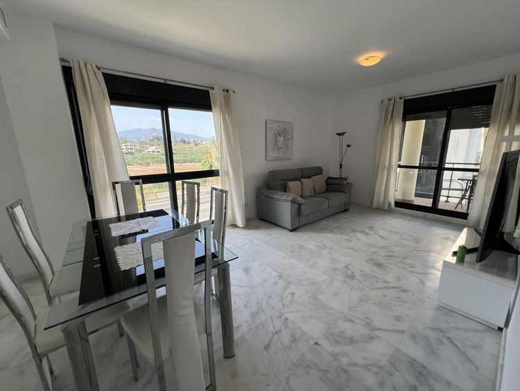 Apartment | Resale in New Golden Mile in New Golden Mile, Costa del Sol - Photo 5