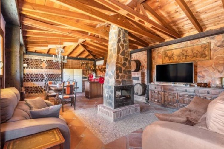 House | Resale in Coín in Coín, Costa del Sol - Photo 4