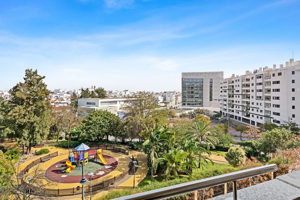 Apartment | Resale in Estepona in Estepona, Costa del Sol - Main property photo