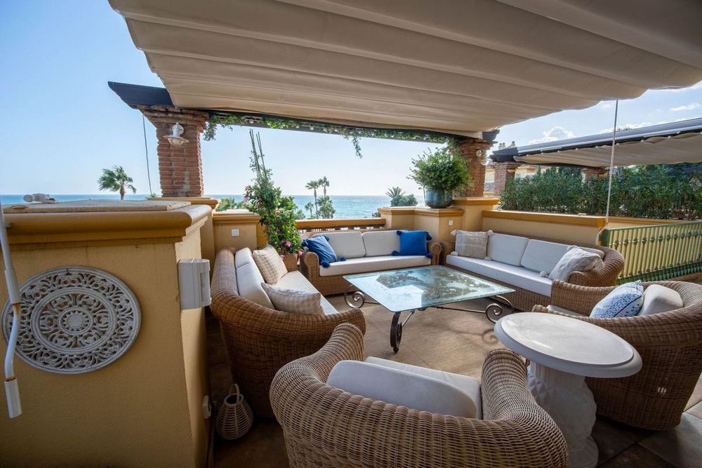 Apartment | Resale in Río Real in Río Real, Costa del Sol - Main property photo