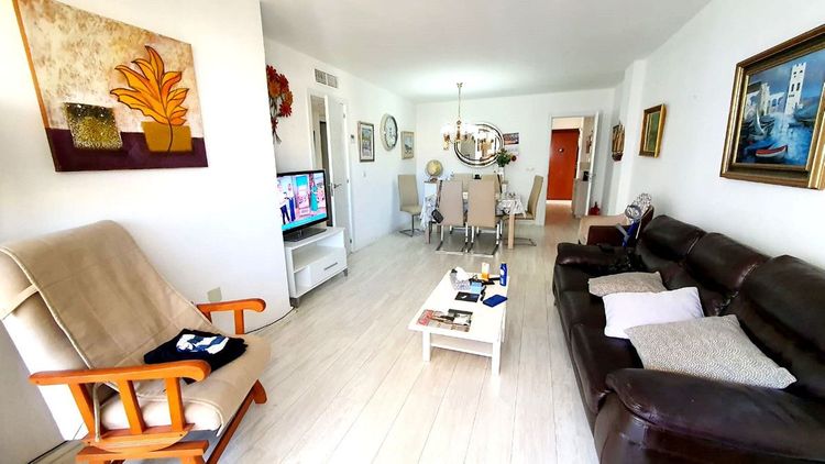 Apartment | Resale in Fuengirola in Fuengirola Others, Costa del Sol - Photo 2